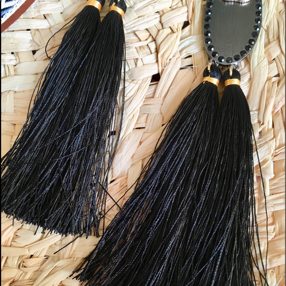 Black Parrot πΊ Tassel Statement Jeweled Earrings - Picture 4 of 8